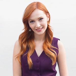 Актер Башак Гюмюльджинелиоглу в роли Перил Байтекин / Сезгин