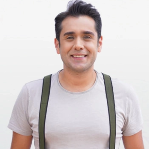 Актер Алиджан Айтекин в роли Сейфи Чичек